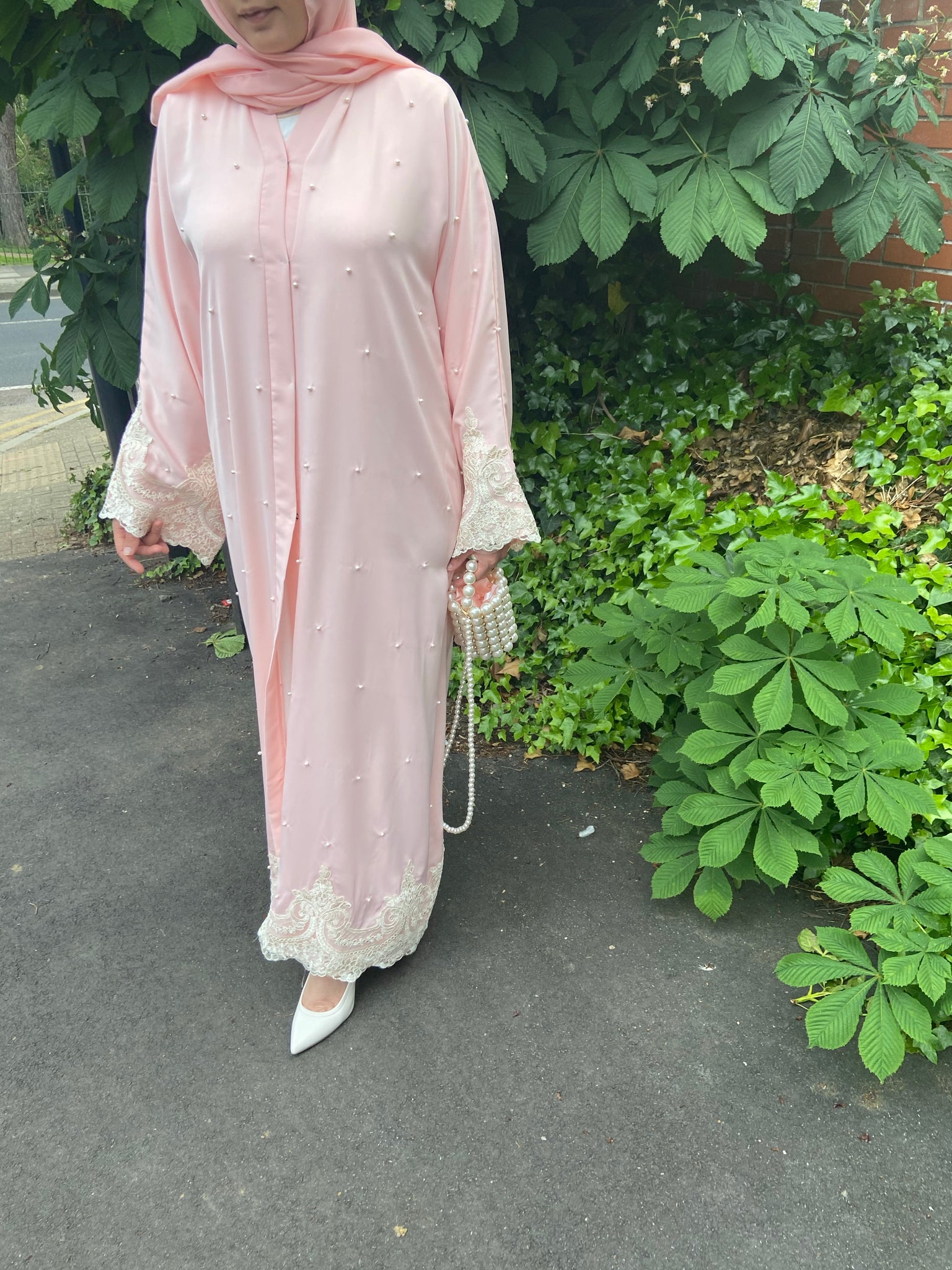 Pearl and Lace Abaya - Pink